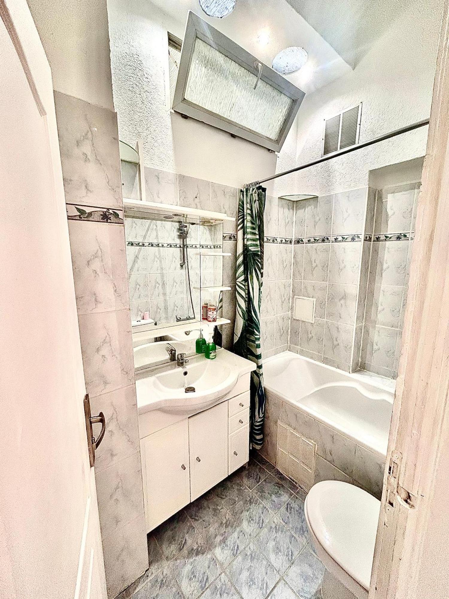 Menton: Superbe Appartement Exteriör bild